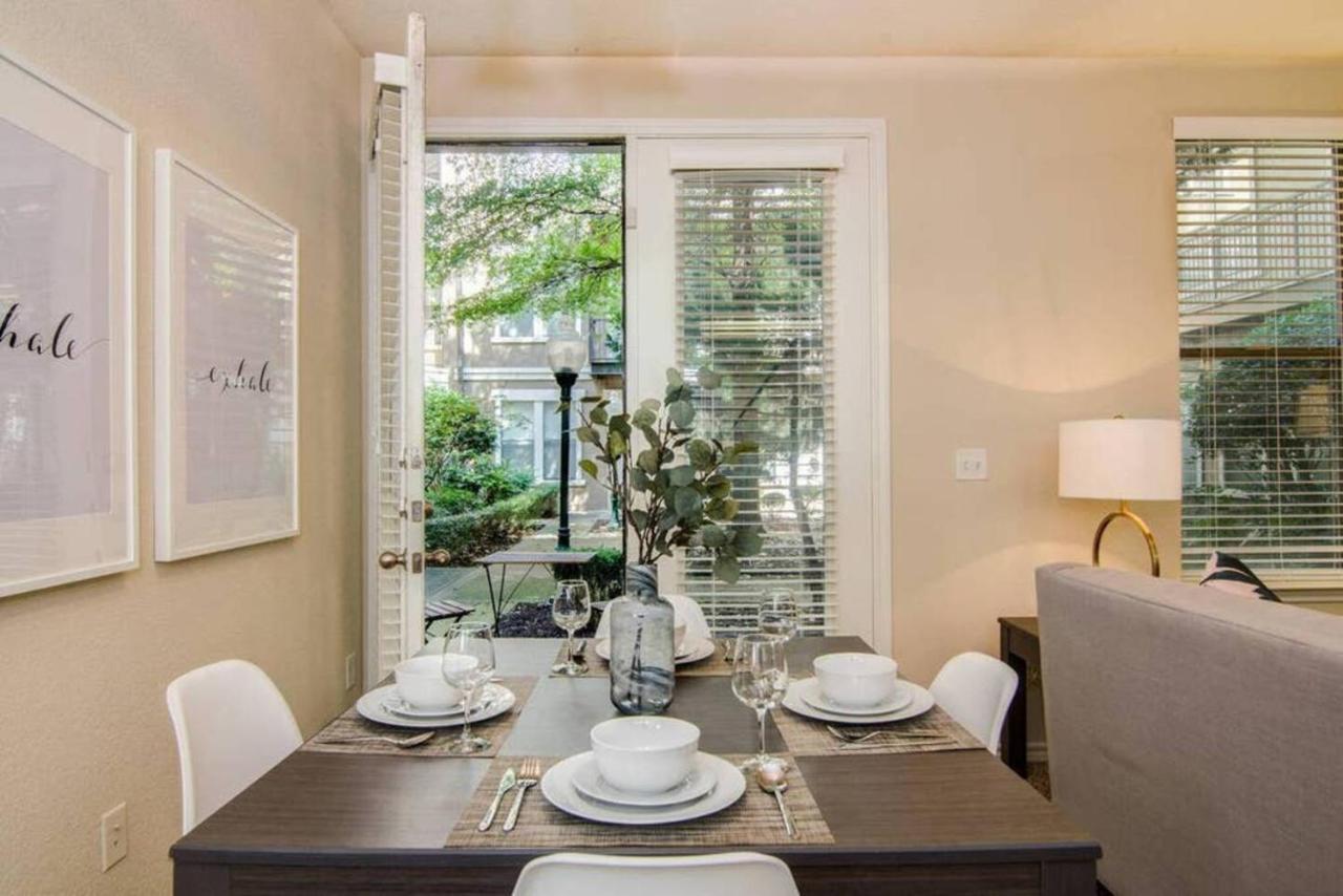 Walk To Downtown Memphis! Apartment